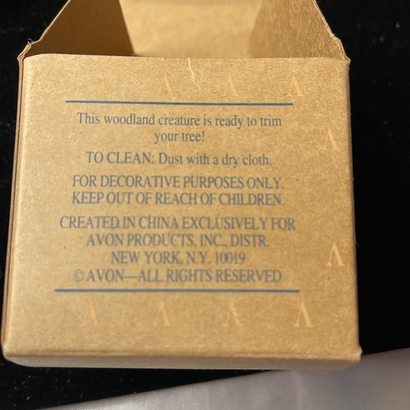 Avon Vintage Collectible “Tree Trimmer Friends Ornament Mouse” - Picture 5 of 7